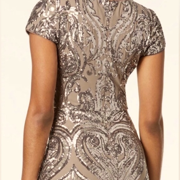 Betsy & Adam floor length fitted sequin formal dress size 2 Holiday Dress - Picture 2 of 9